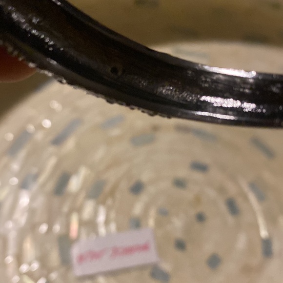 NWTBetsey Johnson Snow Leopard Cougar Black Grey Hematite Hinged Bangle Bracelet - Picture 11 of 13